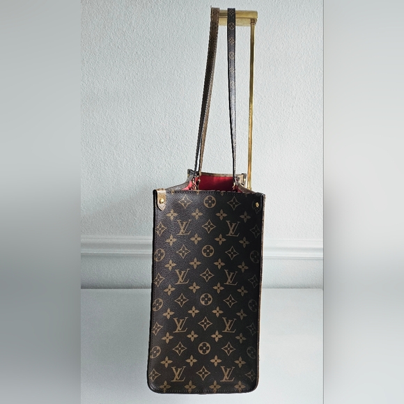 Louis Vuitton Reverse Monogram Onthego GM - Picture 5 of 13